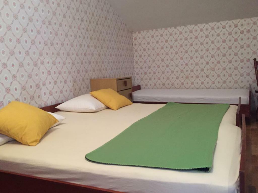 Big 4-Bedroom Apartment Perica, Подстрана Экстерьер фото